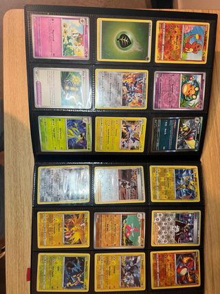 Álbum de cartas Pokémon negro