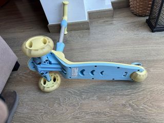 Patinete infantil 3 ruedas amarillo y azul