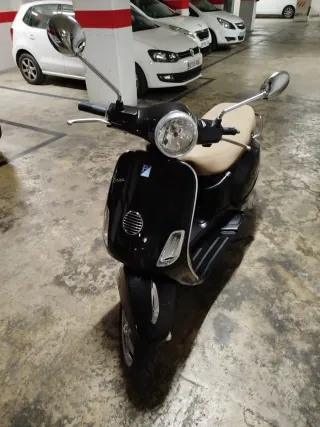 Vespa LX 125