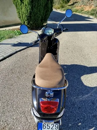 Vespa LX 125