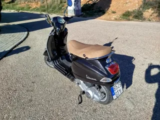 Vespa LX 125