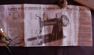 Máquina de coser Naumann alemana