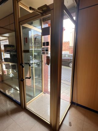 Puerta comercio cristal blindado