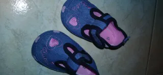 Scarpette bimba cuoricini rosa