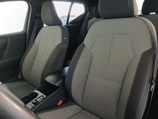 Volvo XC40 Plus Dark