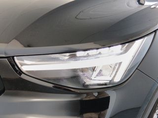 Volvo XC40 Plus Dark