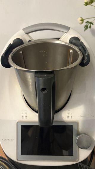 Thermomix TM6 con Accesorios y Funda