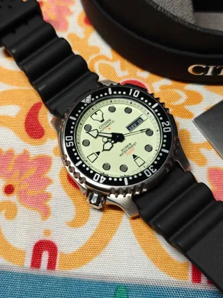 Reloj Citizen Automático El Radioactivo