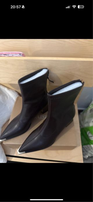 Botines Marrón Chocolate y Dorado