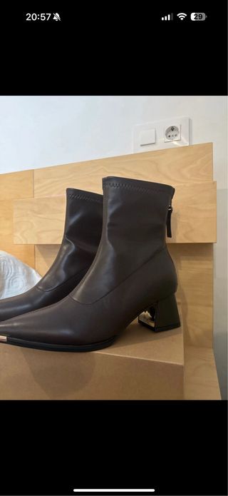 Botines Marrón Chocolate y Dorado