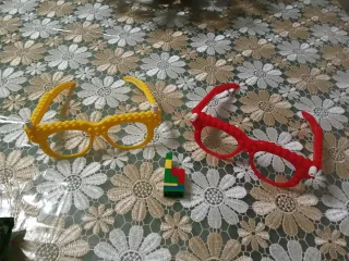 Coppia occhiali mattoncini