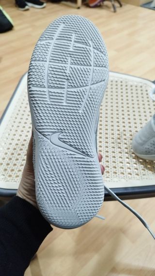 Nike Street Gato Fútbol Sala Gris