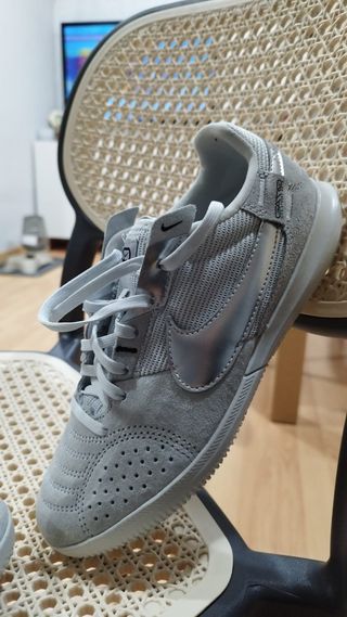 Nike Street Gato Fútbol Sala Gris