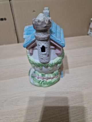 Casa di porcellana dipinta a mano Bunny Towne