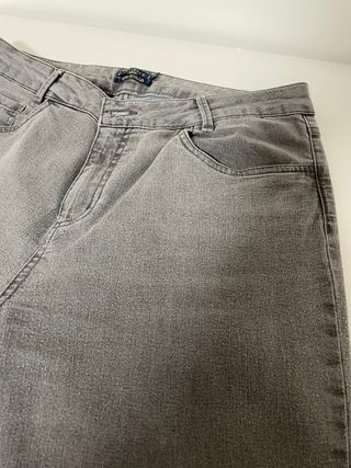 Pantalón vaquero gris mujer