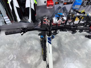 Bicicleta Enduro MTB Pivot switchblade talla L