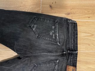 Jeans Neri Strappati Displaj