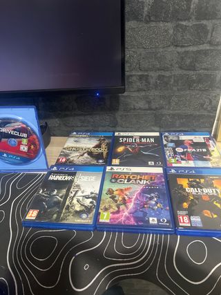 Juegos PS5 / PS4