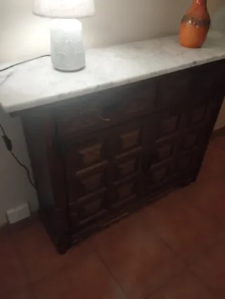 Taquillón de madera con 2 cajones y tapa mármol