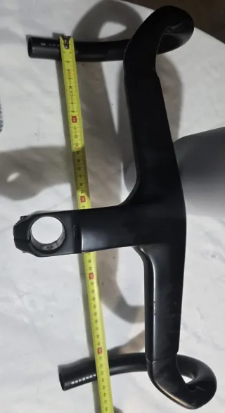 Manillar de carbono para bicicleta