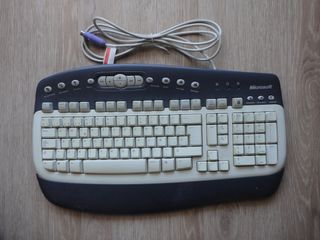 TECLADO MICROSOFT MULTIMEDIA 1.0A
