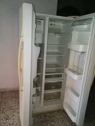 Frigorífico LG Blanco con dispensador