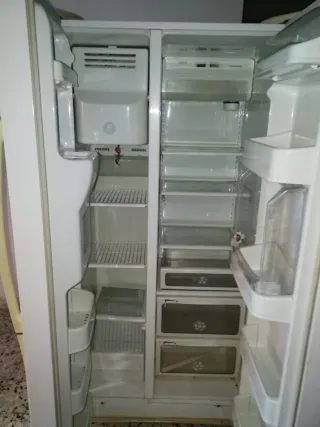 Frigorífico LG Blanco con dispensador