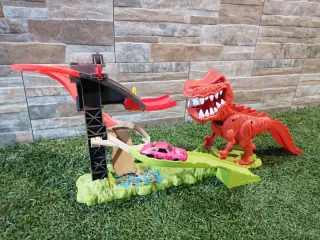 Dinosaurio T-rex de Hot wheels