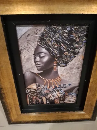 Quadro Donna Africana Cornice Dorata