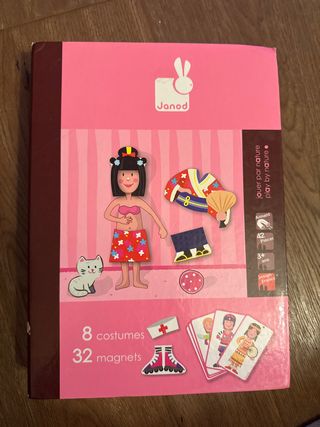 Janod Juego de Imanes Vestir Muñeca.