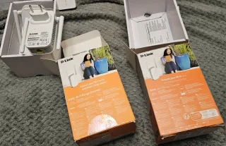 9 Extensores de Red y 1 Router WIFI D-Link