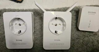 9 Extensores de Red y 1 Router WIFI D-Link