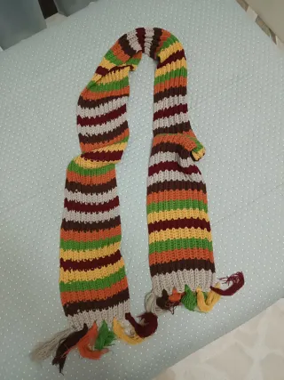 Bufanda unisex multicolor con flecos