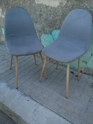 Juego de 4 sillas grises