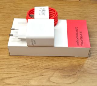 Cargador OnePlus OPPO compartible  100W USB-C GaN