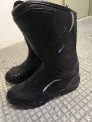 Mesa de centro, escritorio ordenador,respisa pared