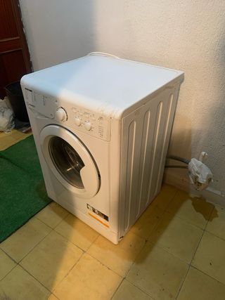 Lavadora Indesit 8 kg - Buen estado