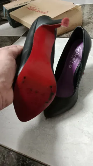 Zapatos de tacón negros