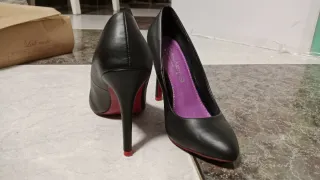 Zapatos de tacón negros