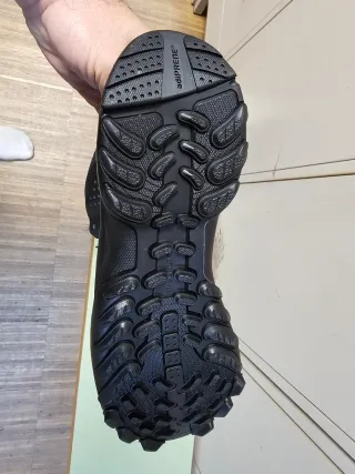 Botas Adidas GSG 9.7 Negras talla 44 y 2/3