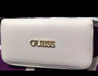 Monedero Guess Blanco y Dorado