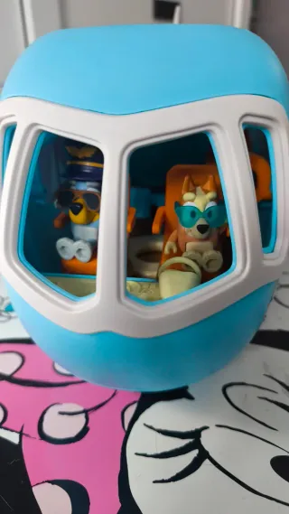 Avión Hotel Vacaciones Bluey Bingo