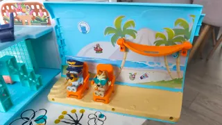 Avión Hotel Vacaciones Bluey Bingo