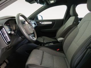 Volvo XC40 Plus Dark