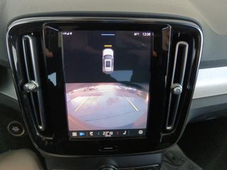 Volvo XC40 Plus Dark