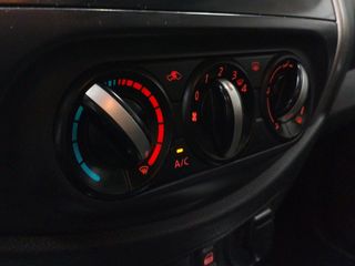 Nissan Navara Visia D. CAB 4X4