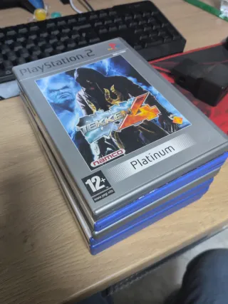 Lote 8 carátulas de juegos PlayStation 2