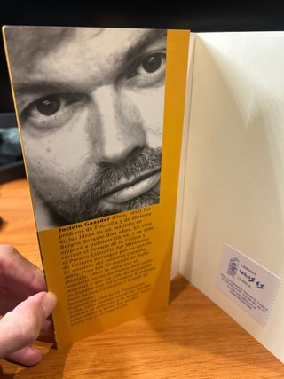 El mundo de Sofía: Novela sobre la historia de ...