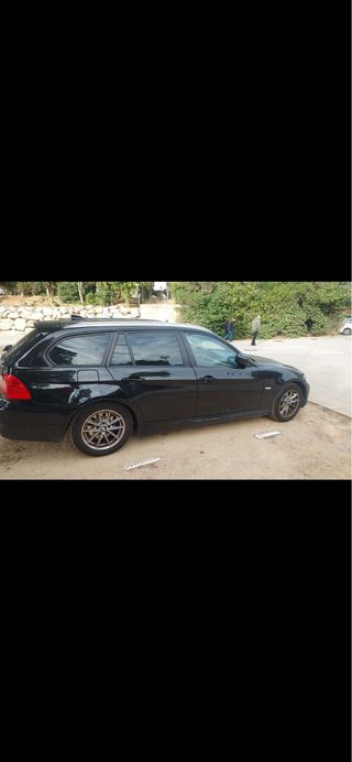 BMW Serie 3 2011 . Automático.