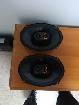 Altavoces JBL poco uso no hago envíos
